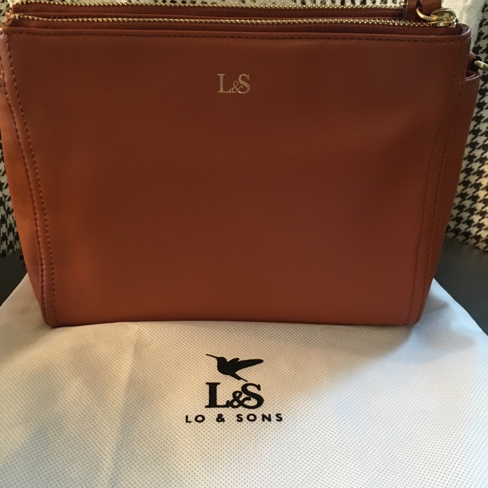 Lo and sons Pearl handbag